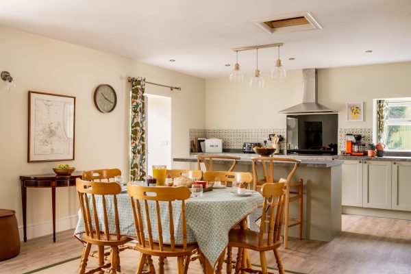 A dining table set for 6